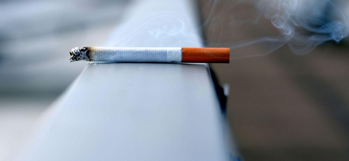 fumar e demência