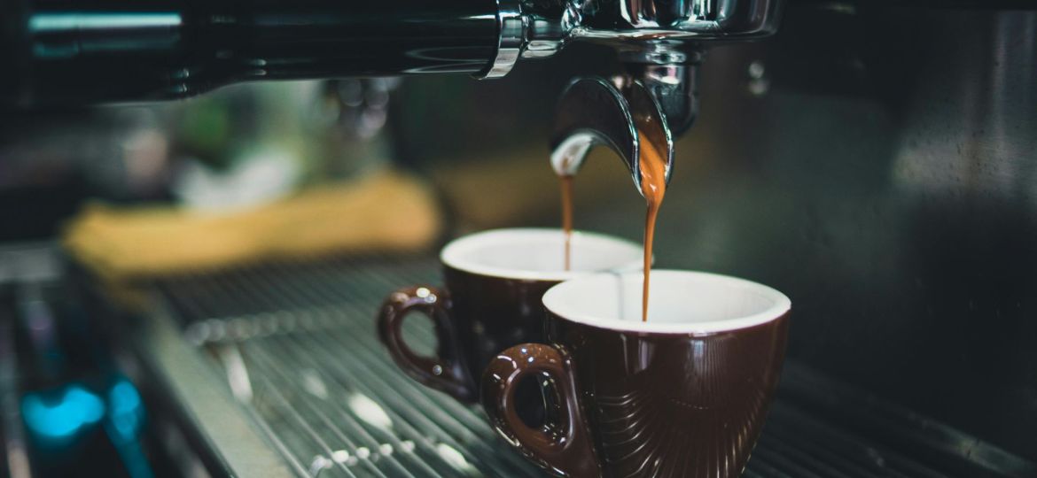 hora do dia para beber café