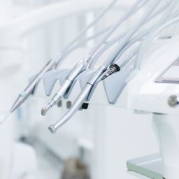dentista Hugo Madeira
