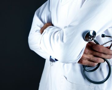 escassez de profissionais no tratamento do cancro