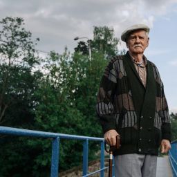 homem com doença de Parkinson